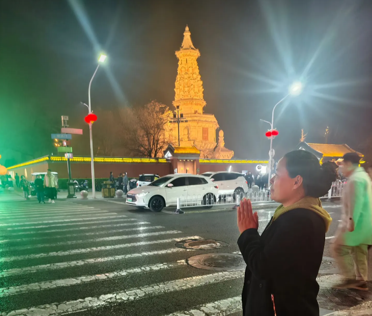 Ms. XinZhu - Tour Guide in ShenYang , LiaoNing Province
